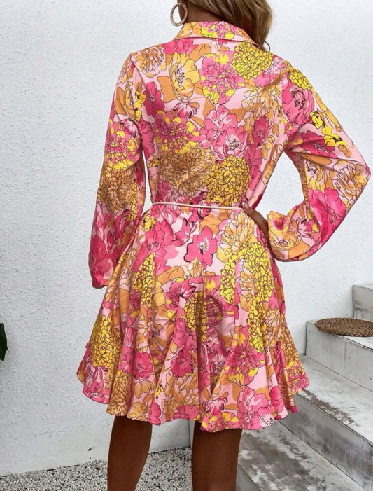 Vestido camisero con estampado floral de manga farol